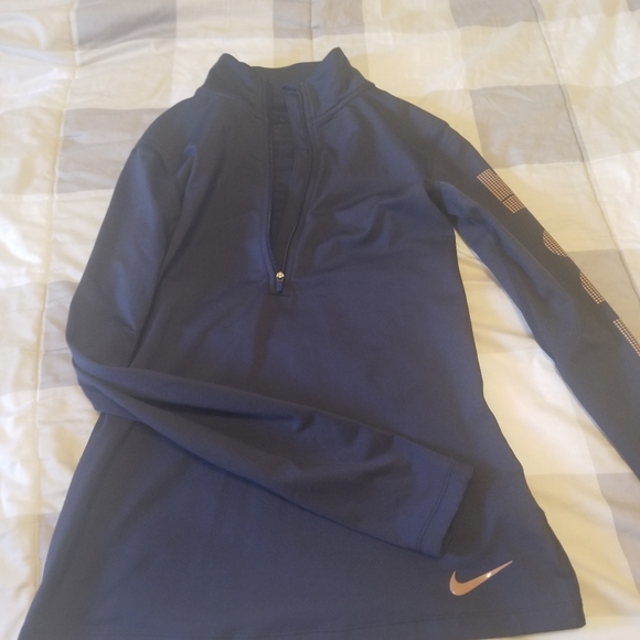 Nike half zip top - Picture 1 of 4